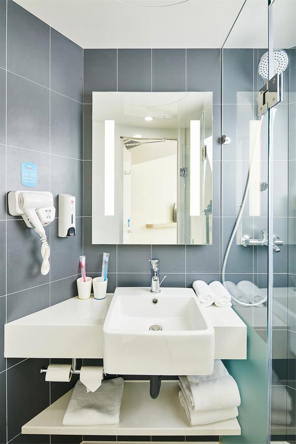 Hanting Hotel Shanghai Xin Hua Hospital Bagian luar foto